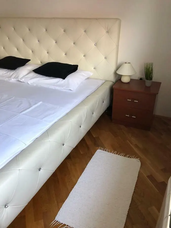 Apartment Neea Stinjan -Free Parking Pula