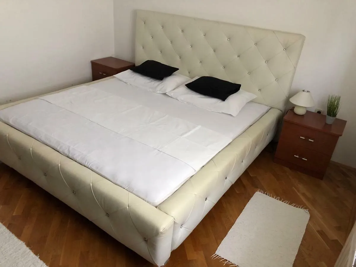 Apartment Neea Stinjan -Free Parking Pula Croatia