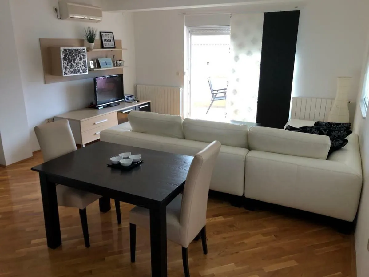 Apartment Neea Stinjan -Free Parking Pula