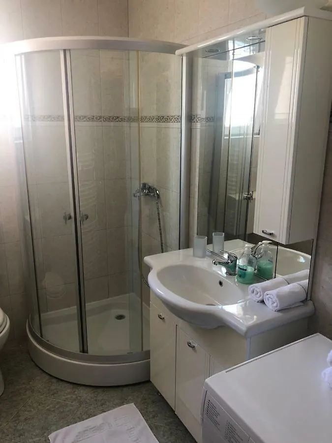Apartment Neea Stinjan -Free Parking Pola 0*,  Croazia